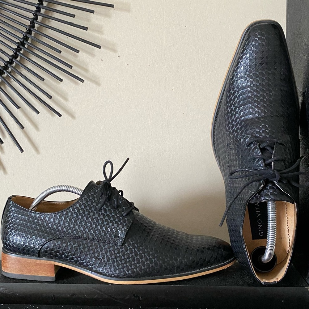 Men’s Black Textured Dress Shoes